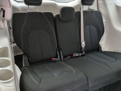 Used 2023 Chrysler Voyager LX FWD image 39