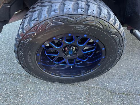 Used 2021 Jeep Wrangler Unlimited Rubicon w/ Xtreme Recon 35" Tire Package image 16