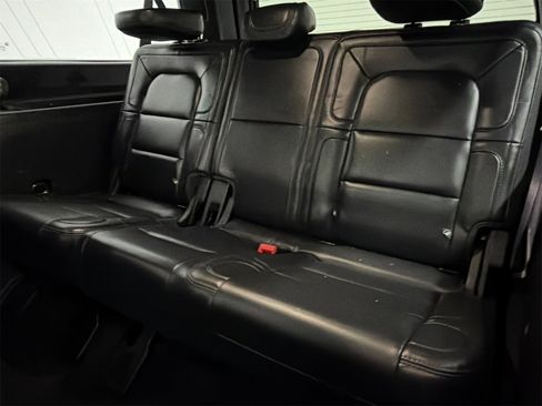 Used 2022 Lincoln Navigator L Reserve w/ Equipment Group 201A image 20