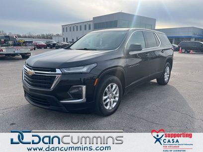 Used 2023 Chevrolet Traverse LS