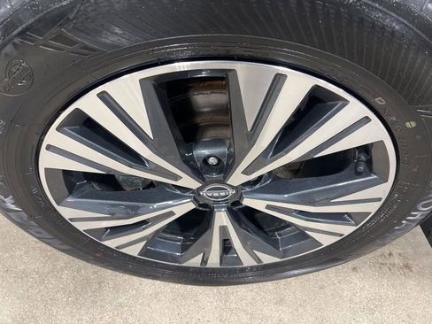 Certified 2023 Nissan Rogue SV image 44