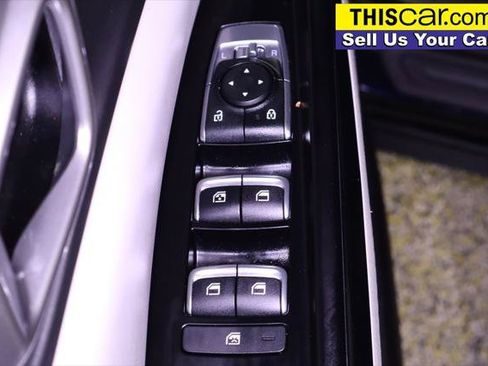 Used 2024 Kia Carnival LX FWD image 33