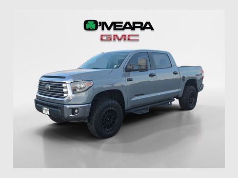 Used 2018 Toyota Tundra Limited w/ Limited Premium Package image 1