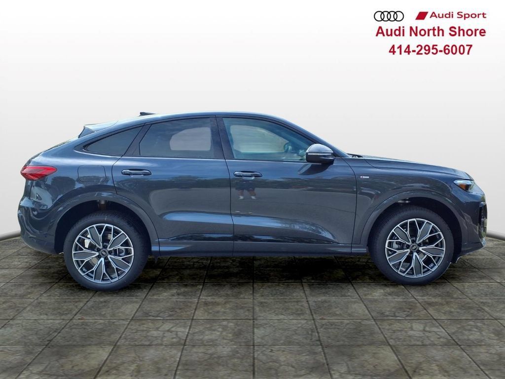New 2026 Audi Q5 Premium Plus AWD/4WD image 3