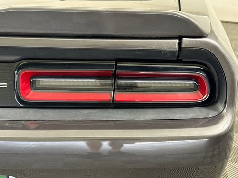 Used 2020 Dodge Challenger R/T image 32