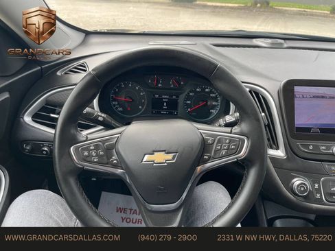 Used 2023 Chevrolet Malibu RS FWD image 19