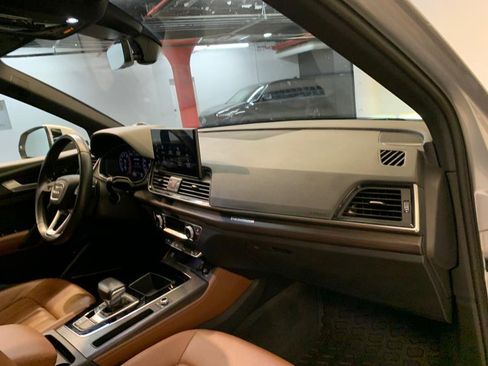 Used 2023 Audi Q5 2.0T Premium Plus AWD/4WD image 19