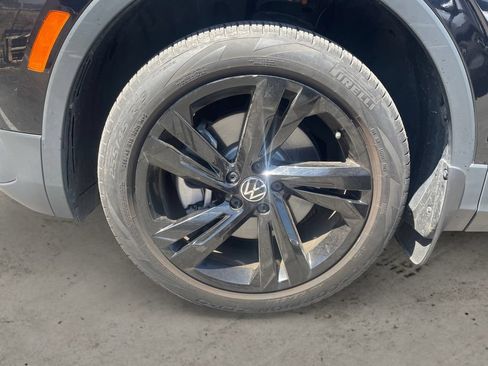 Certified 2023 Volkswagen Tiguan SE FWD image 14