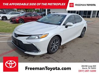 Used 2024 Toyota Camry XLE w/ Cold Weather Package video 1