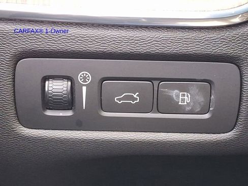 Used 2021 Volvo XC60 T8 Inscription Expression w/ Advanced Package image 27