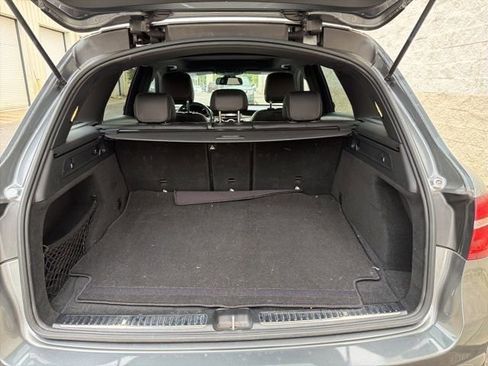 Used 2019 Mercedes-Benz GLC 300 image 9