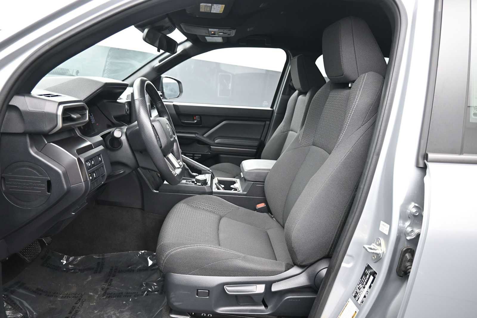 Used 2025 Toyota 4Runner SR5 AWD/4WD image 20