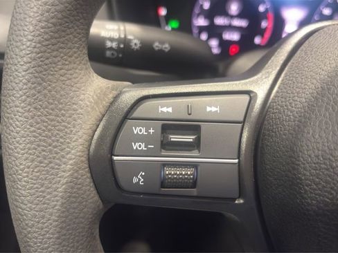 Certified 2023 Honda Accord EX image 28