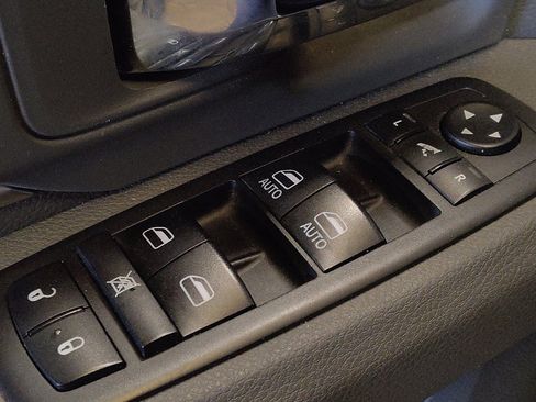 Used 2019 RAM 1500 Big Horn RWD image 27
