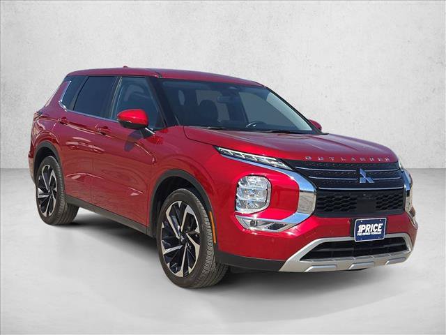 Used 2024 Mitsubishi Outlander SE FWD image 3