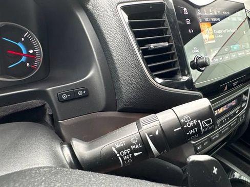 Used 2022 Honda Pilot Special Edition image 17