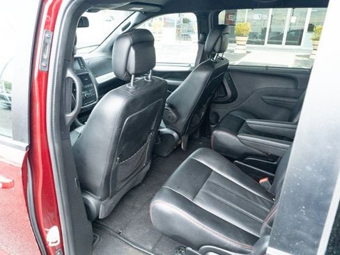 Certified 2019 Dodge Grand Caravan GT FWD image 28