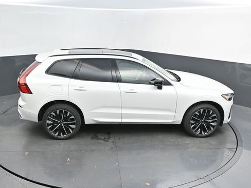 New 2026 Volvo XC60 B5 Ultra w/ Climate Package AWD/4WD image 28