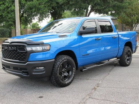 Used 2025 RAM 1500 Warlock AWD/4WD image 3