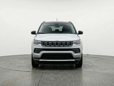 Used 2025 Jeep Compass Trailhawk w/ Trailer Tow Group image 2