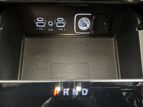 Used 2025 Jeep Grand Cherokee Altitude AWD/4WD image 45