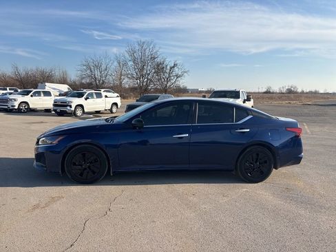 Used 2024 Nissan Altima 2.5 S image 5