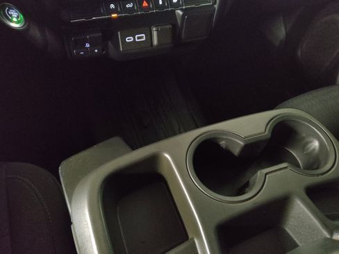 Used 2019 GMC Sierra 1500 SLE w/ SLE Value Package image 26