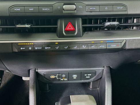 Used 2025 Kia K4 LXS FWD image 24