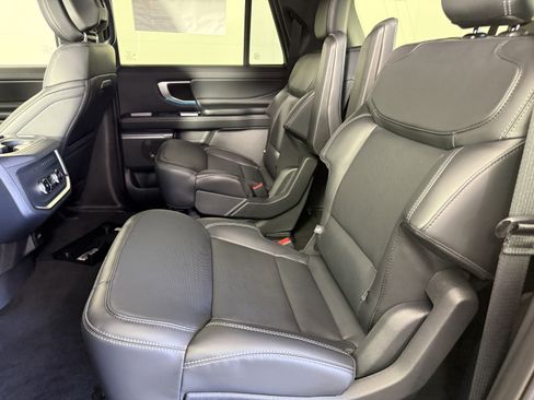 New 2026 Ford Expedition Max Platinum AWD/4WD image 14