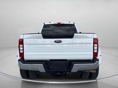 Used 2020 Ford F350 XLT image 4