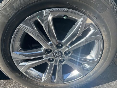 Used 2021 Toyota Sienna Platinum image 7