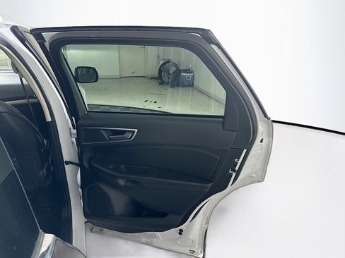 Used 2024 Ford Edge SEL image 29