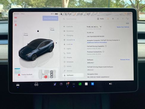 Used 2024 Tesla Model Y Long Range image 13