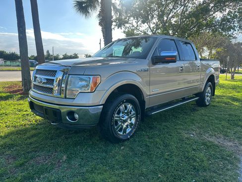 Used 2011 Ford F150 Lariat w/ Lariat Chrome Pkg image 1