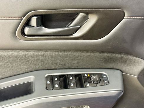Used 2023 Nissan Pathfinder Rock Creek AWD/4WD image 17