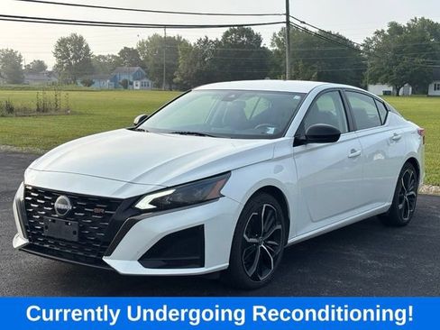 Used 2024 Nissan Altima 2.5 SR FWD image 4