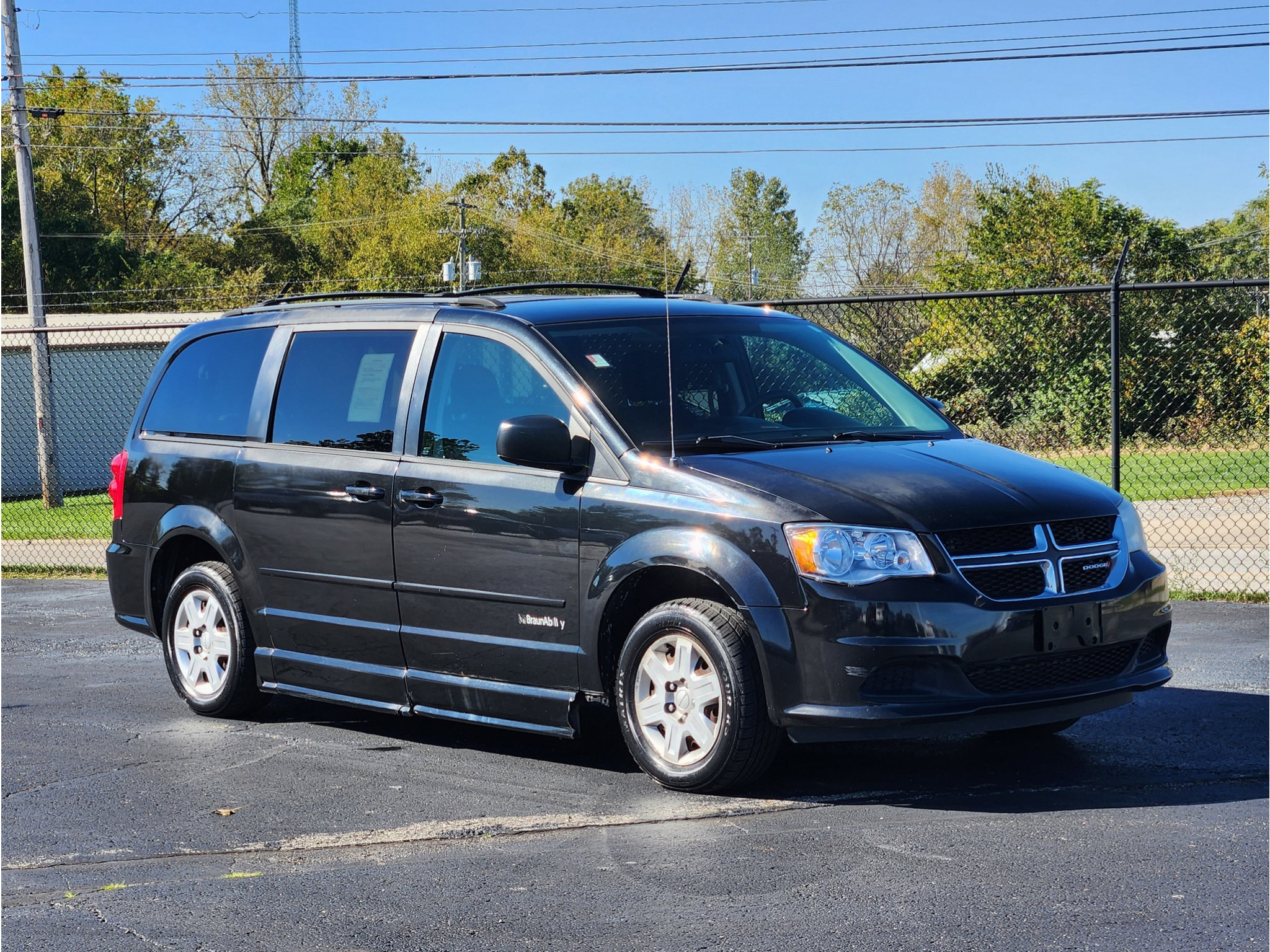 Used 2012 Dodge Grand Caravan SE FWD image 11
