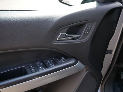 Used 2019 Chevrolet Colorado LT w/ LT Convenience Package image 20