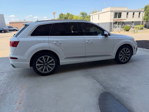 Used 2017 Audi Q7 3.0T Prestige w/ Prestige Package AWD/4WD image 8