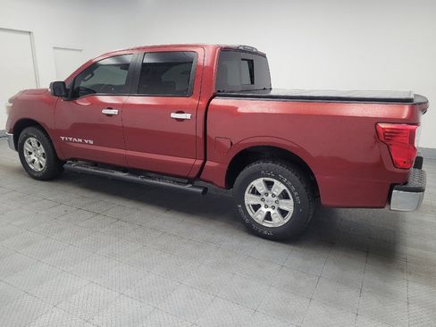 Used 2019 Nissan Titan SV RWD image 3