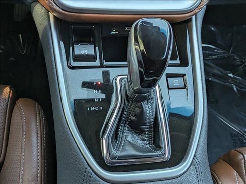 Used 2022 Subaru Outback Touring XT image 19