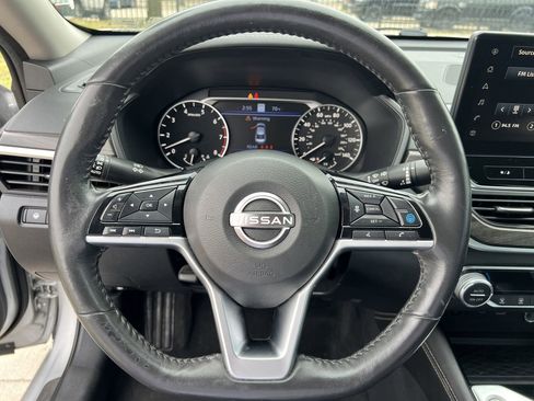 Used 2023 Nissan Altima 2.5 SL FWD image 6