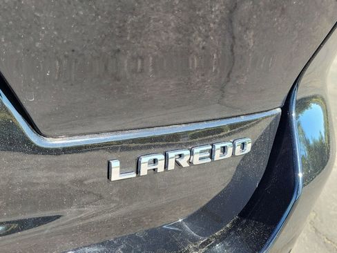 Used 2024 Jeep Grand Cherokee L Laredo image 30