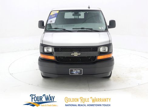 Used 2017 Chevrolet Express 2500 LS image 9