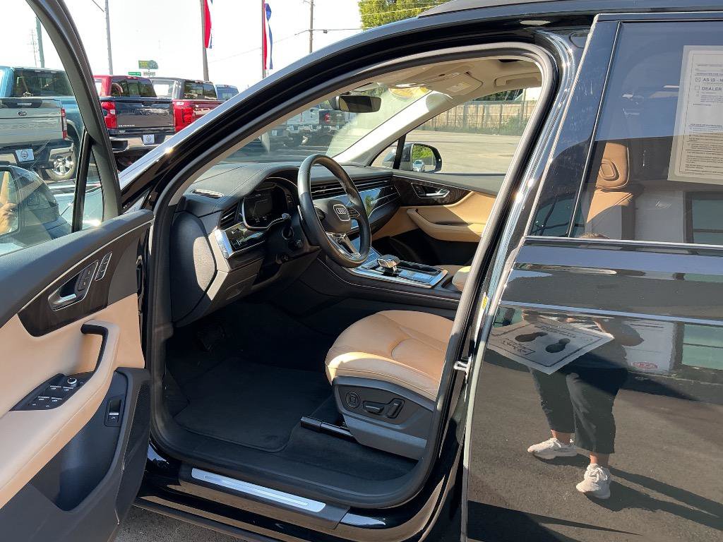Used 2023 Audi Q7 3.0T Prestige AWD/4WD image 19