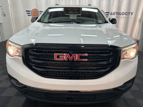 Used 2019 GMC Acadia SLT w/ Black Edition image 3