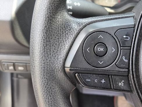 Used 2022 Toyota Corolla LE FWD image 23