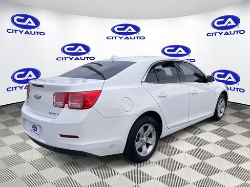 Used 2016 Chevrolet Malibu LT image 3