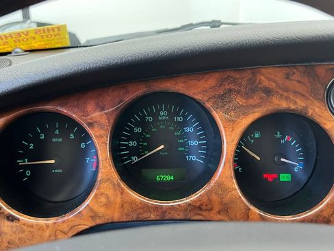 Used 2002 Jaguar XK8 Convertible RWD image 10