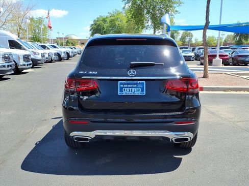 Used 2022 Mercedes-Benz GLC 300 image 5